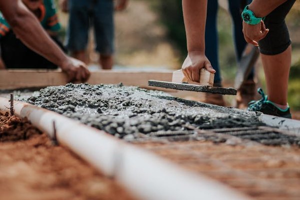 Quelles méthodes pour encourager les jeunes à s'engager dans des activités de bénévolat écologiques ?
